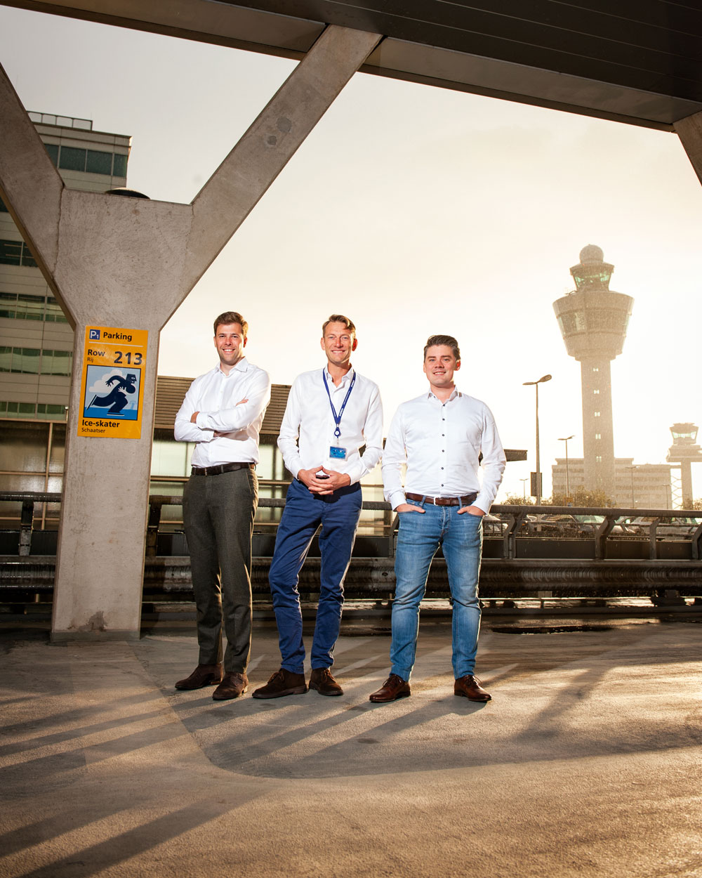 Leander Goor, Nijs Korevaar en Luuk Moonen op Schiphol